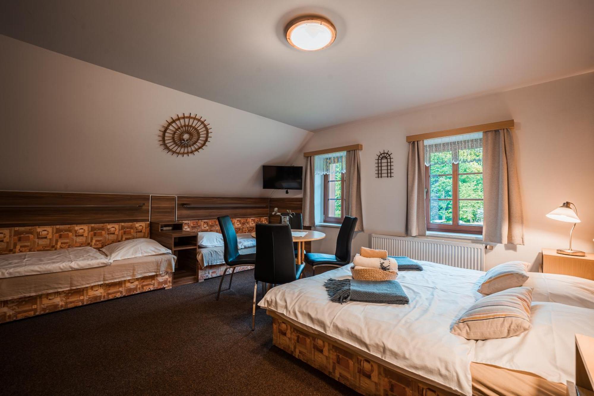 U Sadilku Hotel Paseky nad Jizerou Buitenkant foto