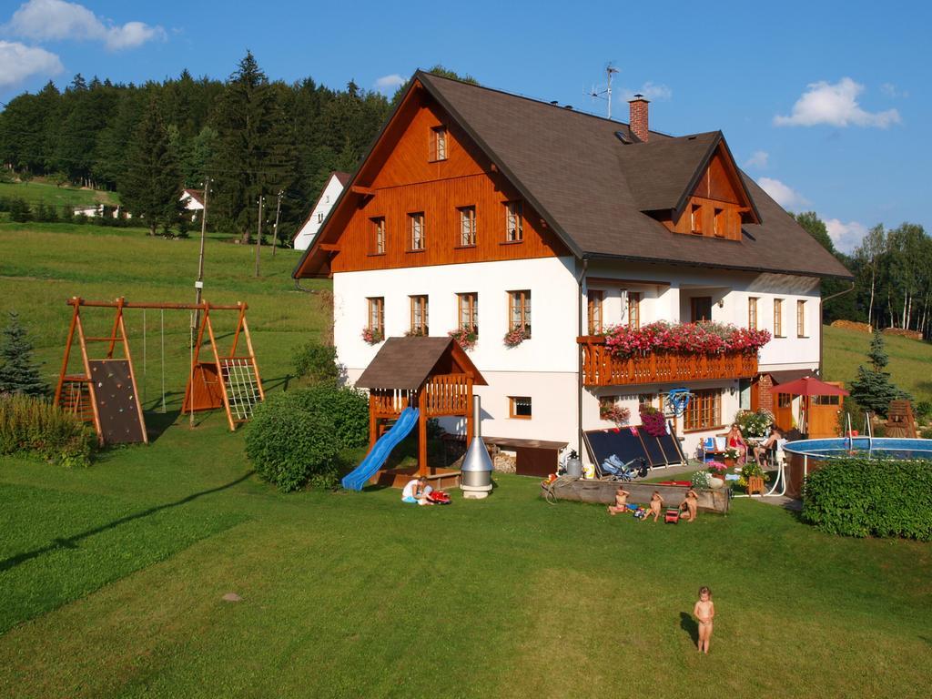 U Sadilku Hotel Paseky nad Jizerou Buitenkant foto